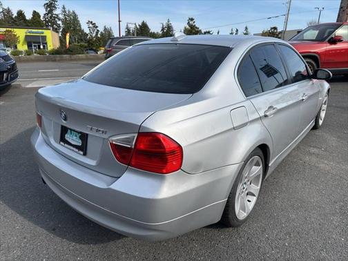 2006 BMW 330 330i