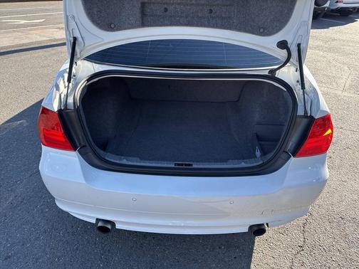 2011 BMW 335 335i 4dr Sedan