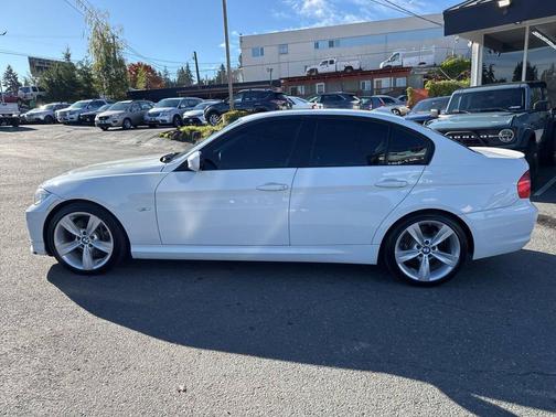 2011 BMW 335 335i 4dr Sedan