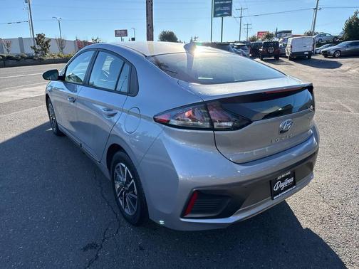 2021 Hyundai IONIQ EV SE