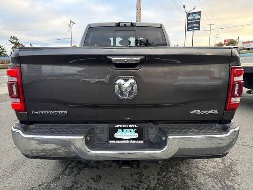2022 RAM 2500 Laramie Crew Cab 4x4 6'4' Box