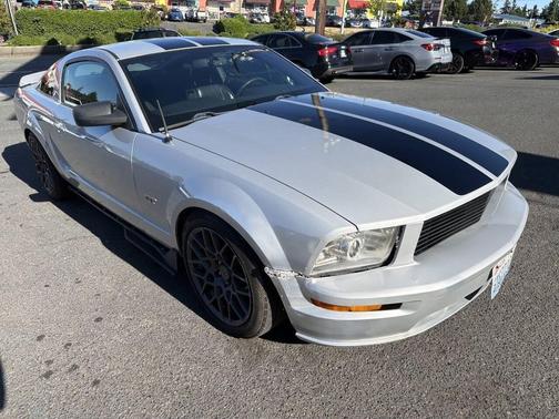 Vapor Silver Clearcoat Metallic 2008 Ford Mustang GT Deluxe