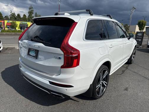 2017 Volvo XC90 T6 R-Design