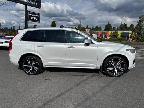 2017 Volvo XC90 T6 R-Design