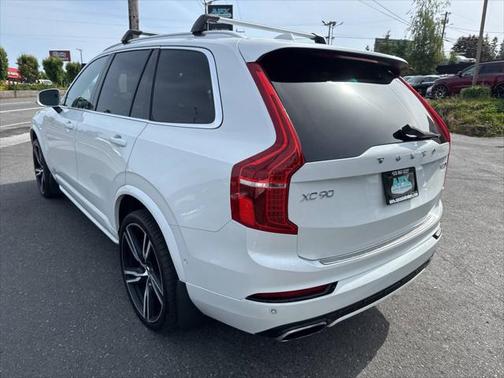 2017 Volvo XC90 T6 R-Design