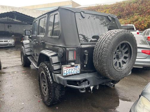 2012 Jeep Wrangler Unlimited Sahara
