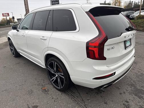 2017 Volvo XC90 T6 R-Design