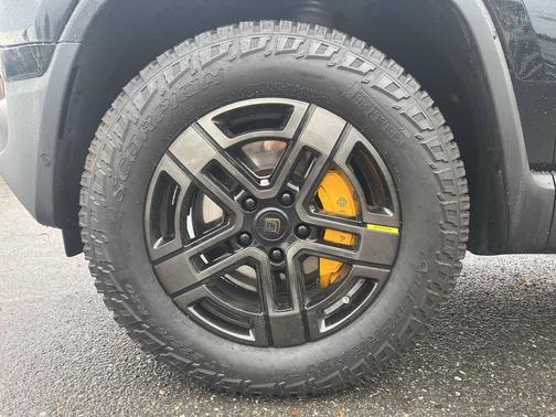 2023 Rivian R1T Adventure Quad Motor Large Pack