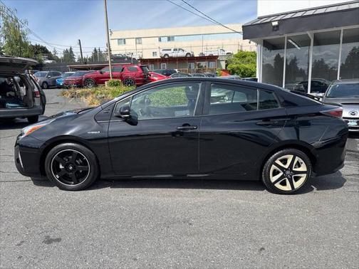 2016 Toyota Prius Four Touring