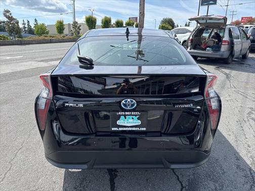 2016 Toyota Prius Four Touring