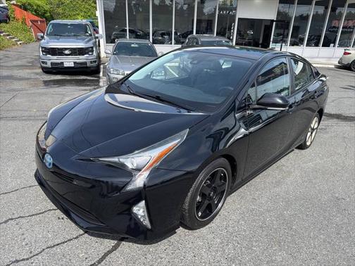 2016 Toyota Prius Four Touring