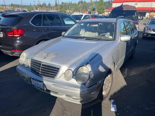 2002 Mercedes-Benz E-Class 4M