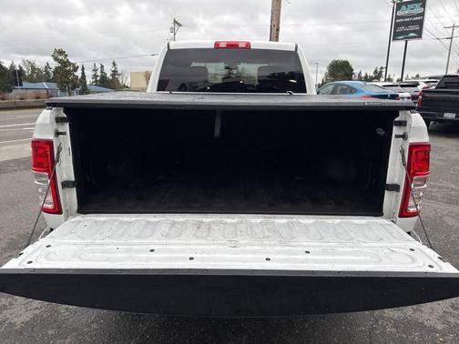 2021 RAM 2500 Tradesman Crew Cab 4x4 6'4' Box