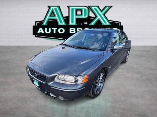 Titanium Gray Metallic 2006 Volvo S60 T5