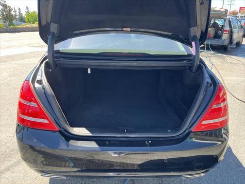 2012 Mercedes-Benz S-Class S 550 4dr Sedan