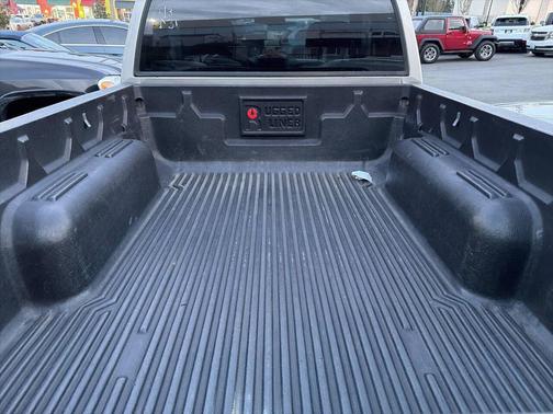 2004 Nissan Frontier XE King Cab