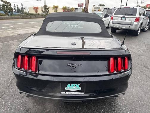 2015 Ford Mustang EcoBoost Premium