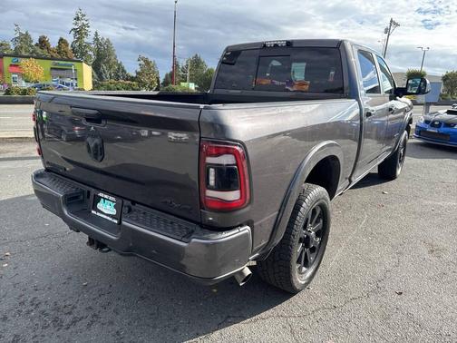 2020 RAM 3500 Laramie Crew Cab 4x4 6'4' Box