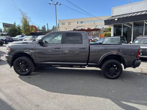 2020 RAM 3500 Laramie Crew Cab 4x4 6'4' Box