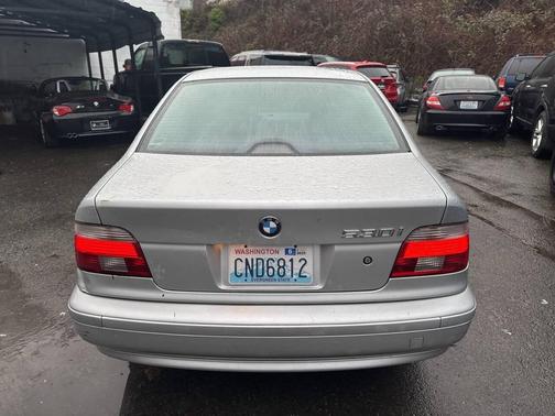 2002 BMW 530 530i 4dr Sedan