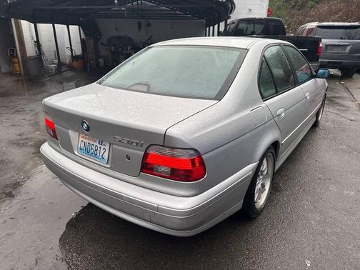2002 BMW 530 530i 4dr Sedan