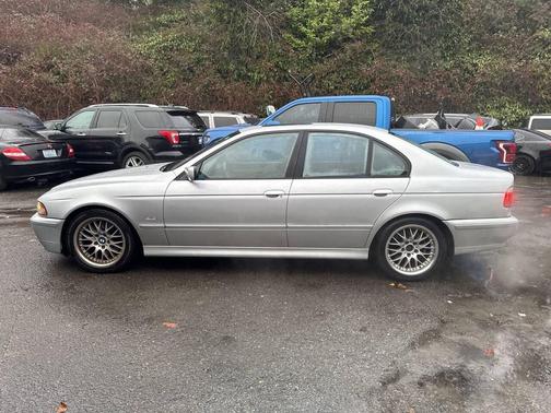2002 BMW 530 530i 4dr Sedan