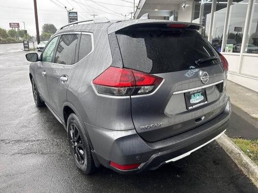 Gun Metallic 2019 Nissan Rogue SV