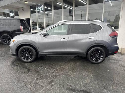 Gun Metallic 2019 Nissan Rogue SV