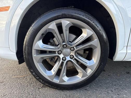 2016 Audi Q3 2.0T Premium Plus