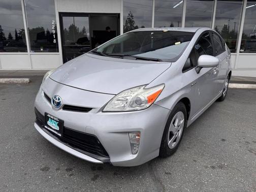 Classic Silver Metallic 2012 Toyota Prius Three