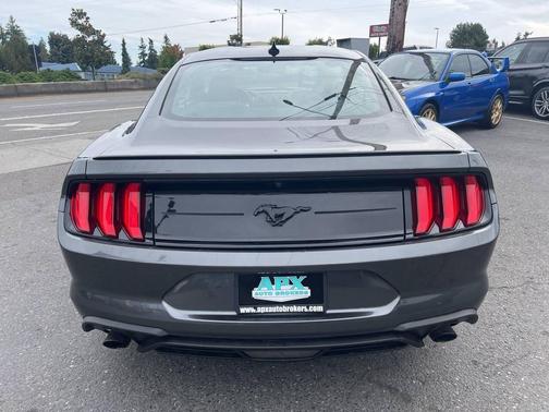 2020 Ford Mustang EcoBoost