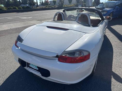 2004 Porsche Boxster Base 2dr Roadster