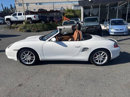2004 Porsche Boxster Base 2dr Roadster