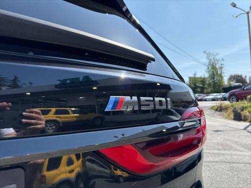 2021 BMW X7 M50i