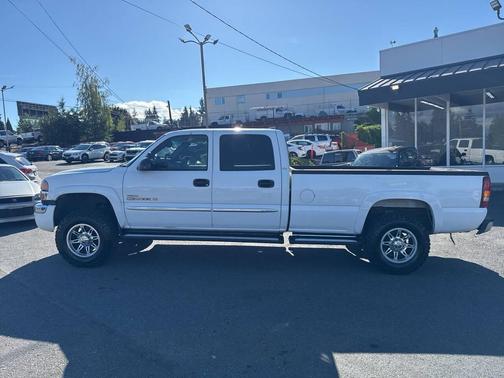 2004 GMC Sierra 2500 SLT H/D Crew Cab