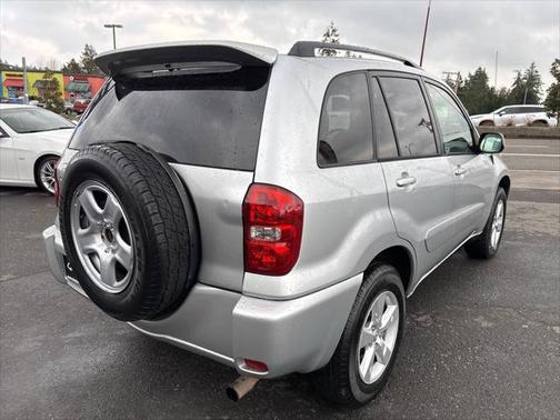 2004 Toyota RAV4 Base