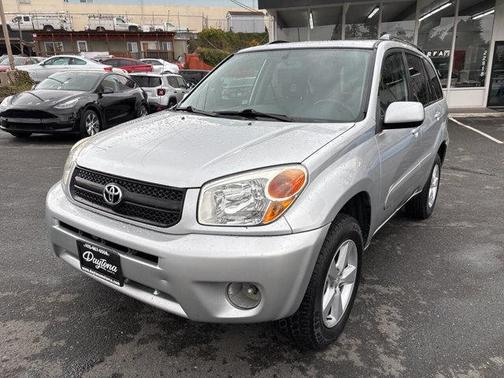 2004 Toyota RAV4 Base