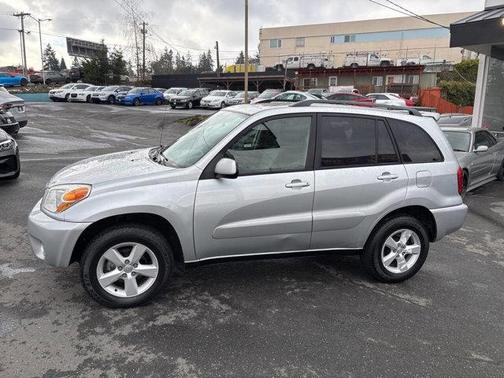 2004 Toyota RAV4 Base