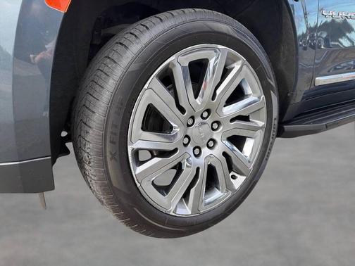 Dark Sky Metallic 2021 GMC Yukon SLT