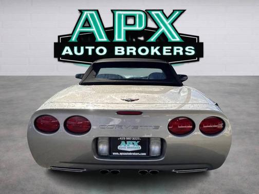 Light Pewter Metallic 2002 Chevrolet Corvette Base