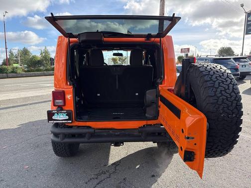 2013 Jeep Wrangler Sahara