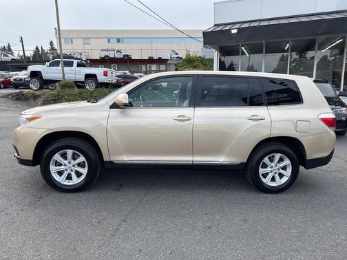 2013 Toyota Highlander SE