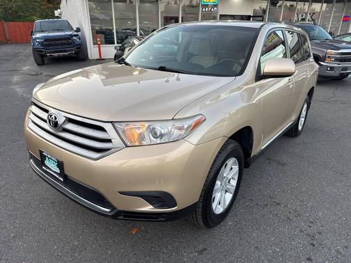 2013 Toyota Highlander SE