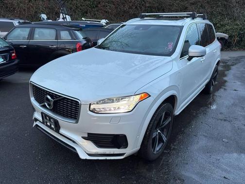 2017 Volvo XC90 Hybrid T8 R-Design