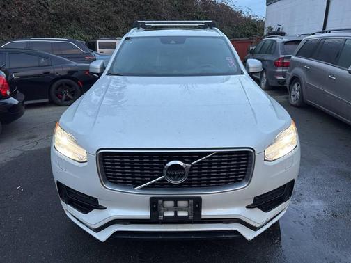 2017 Volvo XC90 Hybrid T8 R-Design