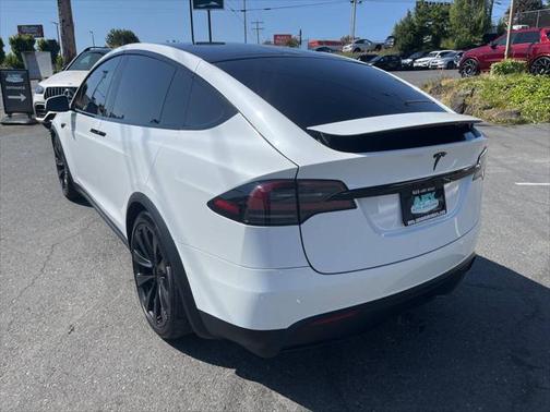 2022 Tesla Model X Plaid