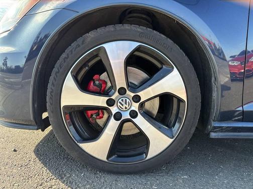 2016 Volkswagen Golf GTI 2.0T SE 4-Door