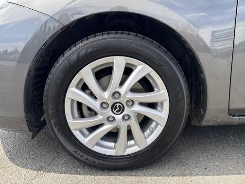 Dolphin Gray Mica 2013 Mazda Mazda3 i Grand Touring
