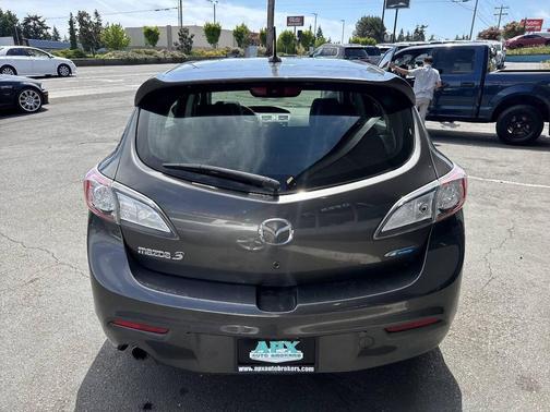 Dolphin Gray Mica 2013 Mazda Mazda3 i Grand Touring