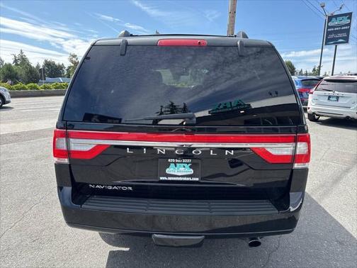 2017 Lincoln Navigator Select